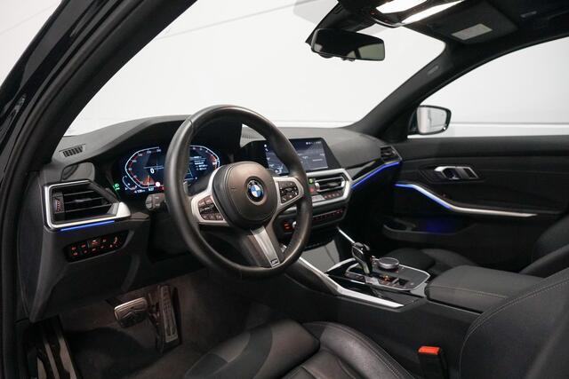 BMW 3-SERIE 330i M-Sport | Schuifdak | Individual | Hifi | Elektr. Trekhaak