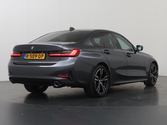 BMW 3-SERIE 330e Sport Line | Cruise Control Adaptief | Sportstoelen | Parkeercamera | Stoelverwarming | Navigatie |