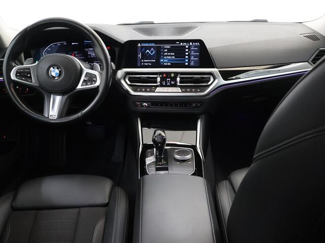 BMW 3-SERIE 330e Sport Line | Cruise Control Adaptief | Sportstoelen | Parkeercamera | Stoelverwarming | Navigatie |