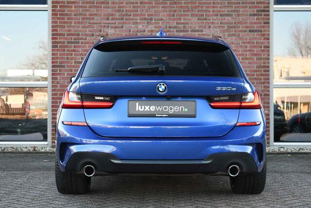 BMW 3-SERIE Touring 330e xDrive M-Sport Pano Trekh El-zetels HUD Laser 19inch Adp-onderstel