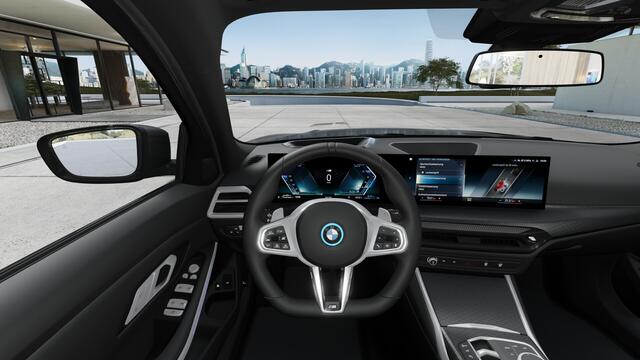 BMW 3-SERIE 330e M Sport Automaat / Schuif-kanteldak / Sportstoelen / Parking Assistant Plus / Adaptieve LED / Comfort Access / Stuurverwarming