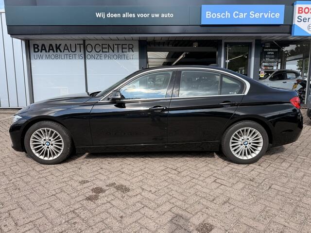 BMW 3-SERIE 318i Luxury Edition | stoelverwarming | Automaat | Leer