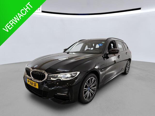 BMW 3-SERIE Touring 320e Business Edition Plus NL-AUTO | LEDER | M-PAKKET
