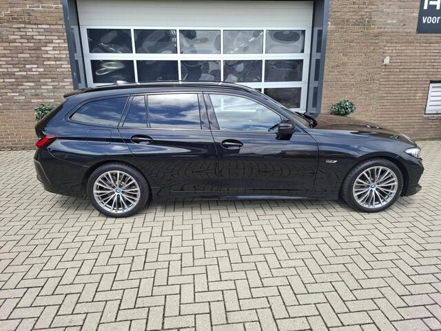 BMW 3-SERIE Touring 330E Nieuw Model/SOH 98%/Zeer Mooi! 330e