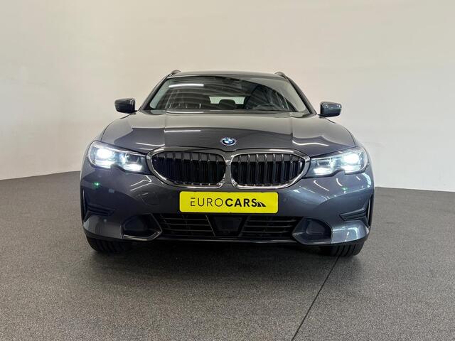 BMW 3-SERIE Touring 330e Sportline Automaat 292pk Airco Navi Carplay PDC VA Adaptive Cruise Control Stoel/Stuurwielverwarming Full LED BMW HiFi
