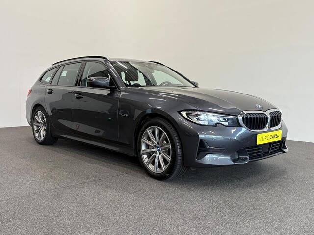 BMW 3-SERIE Touring 330e Sportline Automaat 292pk Airco Navi Carplay PDC VA Adaptive Cruise Control Stoel/Stuurwielverwarming Full LED BMW HiFi