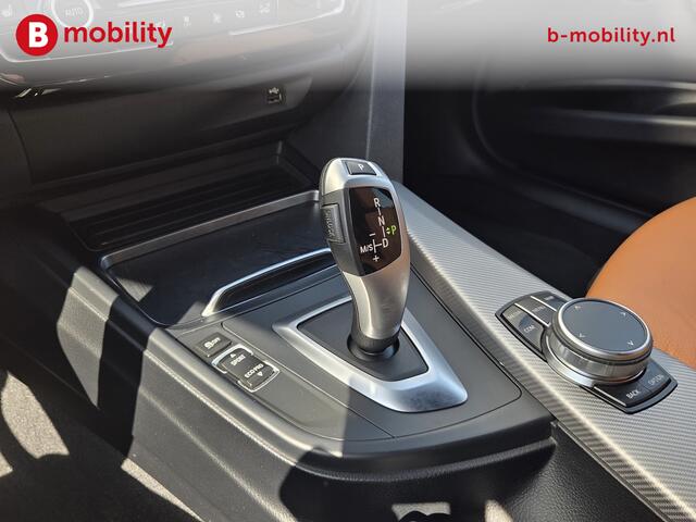 BMW 3-SERIE Touring 318i High Executive M-Sport Trekhaak Apple CarPlay | Hifi | Leer | Sportstoelen | Stoelverwarming | DAB