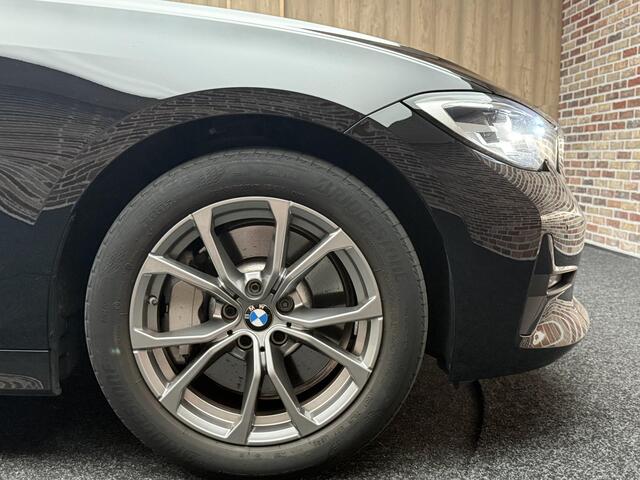 BMW 3-SERIE Touring 330e Business Edition Plus