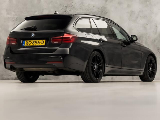 BMW 3-SERIE Touring 318i M Sport Automaat (GROOT NAVI, M PAKKET, BLACK PACK, VIRTUAL COCKPIT, GETINT GLAS, LEDER, SPORTSTOELEN, STOELVERWARMING, PARKEERSENSOREN, NIEUWSTAAT)