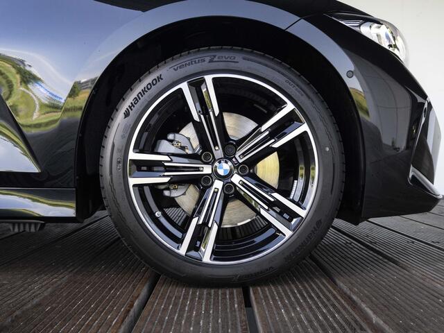 BMW 3-SERIE Touring 330e | M Sportpakket | Comfort Pack | 18 inch | Comfort Access | Stoelverwarming | HiFi Audiosysteem | Trekhaak