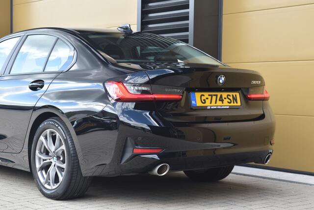BMW 3-SERIE 320i High Executive Edition * Sportstoelen * Trekhaak * Leder * Stoelverwarming *