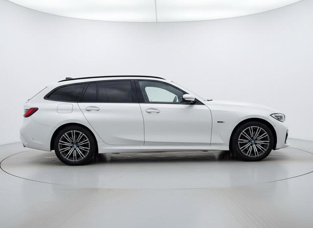BMW 3-SERIE Touring 320e M SPORT