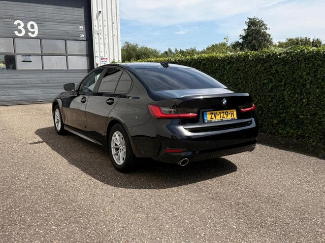 BMW 3-SERIE 320i Executive Ed.