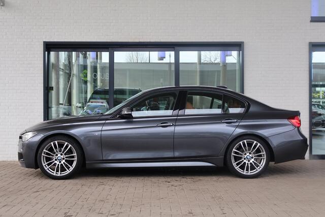 BMW 3-SERIE 320i Edition M Sport Shadow Executive | M Sport | HiFi | Cruise Control | 18" LM | Lentevoordeel