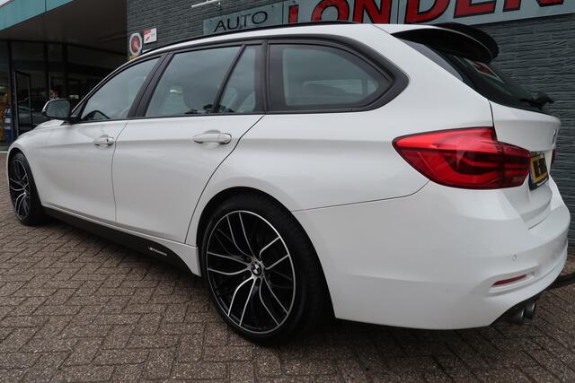 BMW 3-SERIE Touring 320i Corporate Lease Executive Bij ons bedrijf in onderhoud geweest