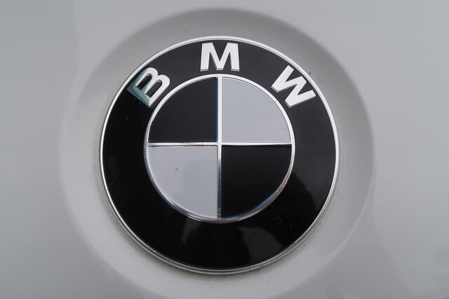 BMW 3-SERIE Touring 320i Corporate Lease Executive Bij ons bedrijf in onderhoud geweest