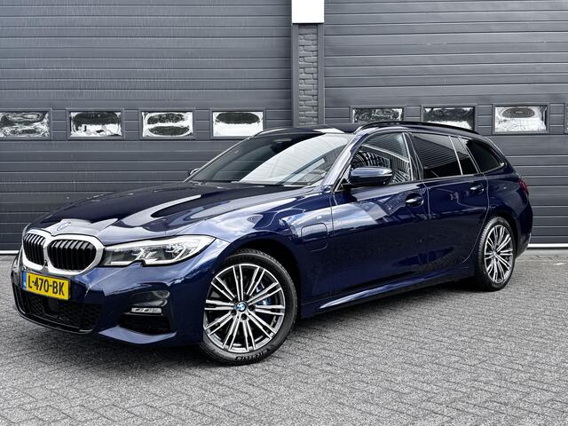 BMW 3-SERIE Touring 330e xDrive High Executive | H&K Audio | 360 Camera | ACC | Laser | Trekhaak | ¤20.900,- incl. BTW