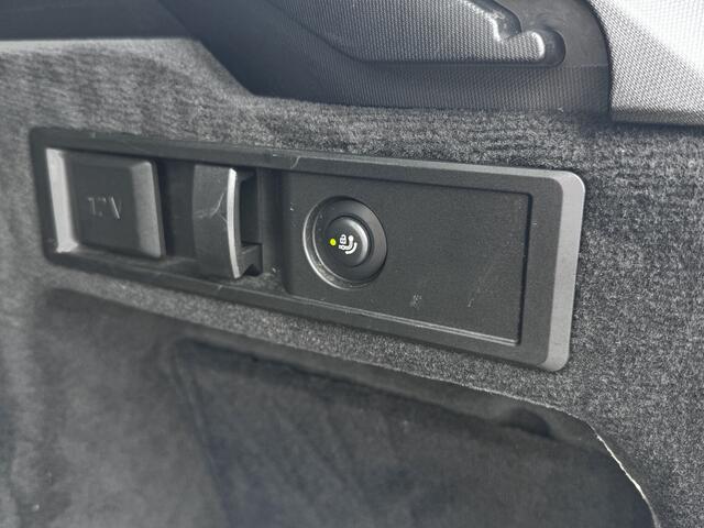BMW 3-SERIE Touring 330e xDrive High Executive | H&K Audio | 360 Camera | ACC | Laser | Trekhaak | ¤20.900,- incl. BTW