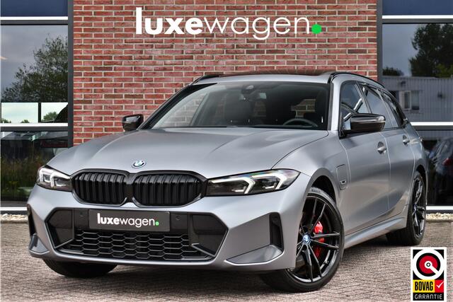 BMW 3-SERIE Touring 330e xDrive M-Sport Pro Frozen-Grey Pano Trekh El-zetel HUD Merino-leder 19inch Adp-onderstel