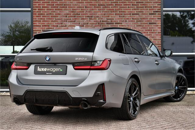 BMW 3-SERIE Touring 330e xDrive M-Sport Pro Frozen-Grey Pano Trekh El-zetel HUD Merino-leder 19inch Adp-onderstel
