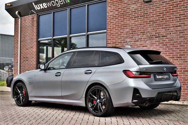 BMW 3-SERIE Touring 330e xDrive M-Sport Pro Frozen-Grey Pano Trekh El-zetel HUD Merino-leder 19inch Adp-onderstel