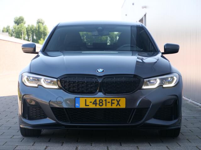 BMW 3-SERIE M340i xDrive Business Edition Plus 374 Pk Automaat Navi / DAB / Apple Carplay / 19 inch / M-pakket