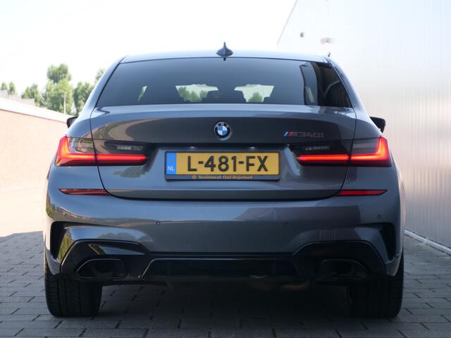 BMW 3-SERIE M340i xDrive Business Edition Plus 374 Pk Automaat Navi / DAB / Apple Carplay / 19 inch / M-pakket
