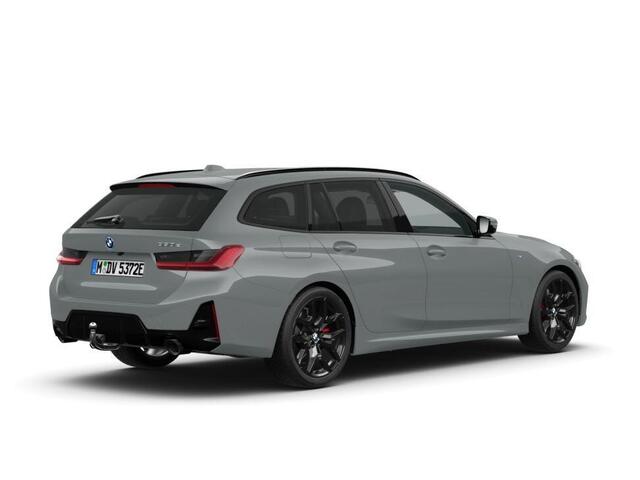 BMW 3-SERIE Touring 330e High Executive | M Sportpakket Pro | Innovation Pack | Comfort Pack | Individual Lak