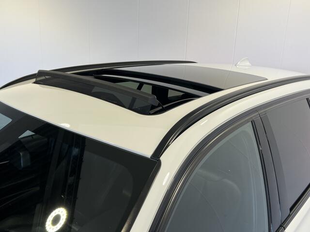 BMW 3-SERIE Touring 320i Edition M Sport Shadow Executive | Navigatie | LM Velgen 18" | Voorstoelen/Stuur Verwarmd | Elektrisch Glazen Panoramadak | Achteruitrijcamera | Cruise Control | Airco |