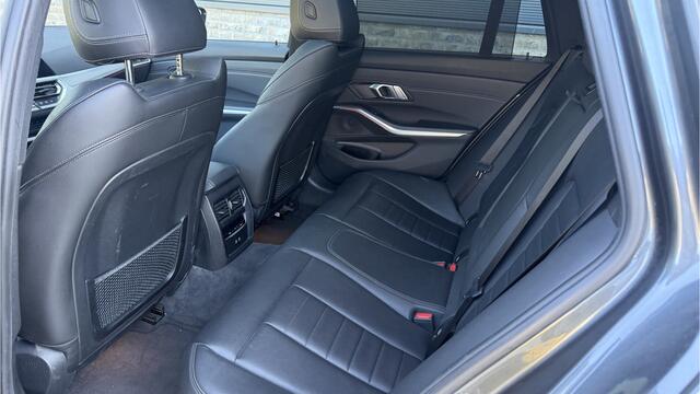 BMW 3-SERIE Touring 320e High Executive PHEV Panoramadak / Sportline pakket / Trekhaak