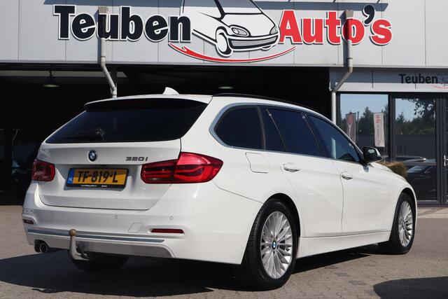 BMW 3-SERIE Touring 320i | Automaat | Panoramadak | Leder | Camera | Trekhaak