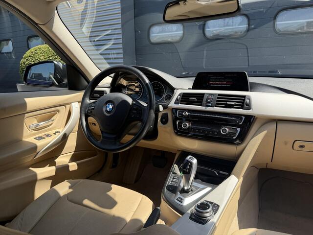 BMW 3-SERIE 330e High Executive SOH 91,3% | Navigatie | Lederen Bekleding | 19 Inch Lichtmetalen Velgen | Cruise Control |