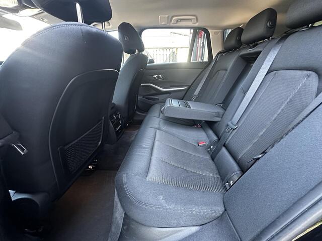 BMW 3-SERIE Touring 330e Shadow Line SOH 96,4%