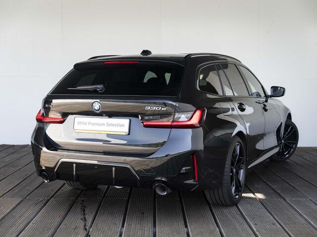 BMW 3-SERIE Touring 330e xDrive | M Sportpakket Pro | Innovation Pack | Verwarmd Stuurwiel | Harman Kardon | Panoramadak | Comfort Access | Trekhaak