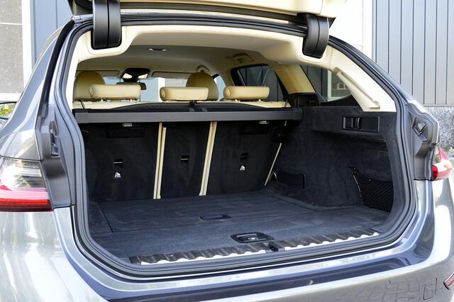 BMW 3-SERIE Touring 330i High Executive Edition Rijklaarprijs-Garantie Navigatie Led Airco 18 Inch