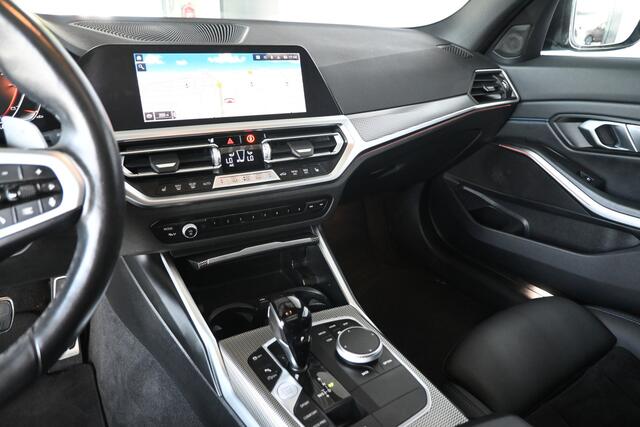 BMW 3-SERIE Touring 320i Automaat Business Edition Plus M-Pakket Navigatie LED Panoramadak Goed Onderhouden! Inruil Mogelijk!
