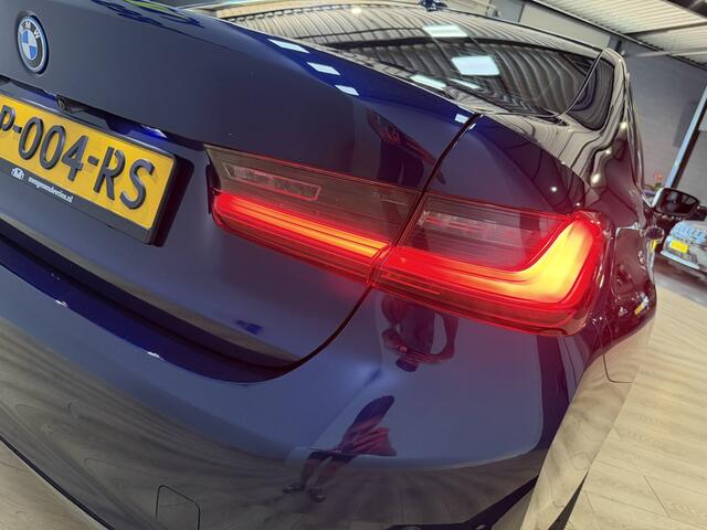 BMW 3-SERIE 320e Business Edition Plus Airco ECC | Camera | Memory | Keyless | Laser | Leder | Stoel Verwarming | Isofix | NAP