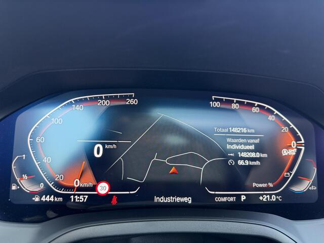 BMW 3-SERIE 318i Touring Panodak|AfnTrekhaak|HiFi|Camera BMW 3-serie Touring 318i High Executive