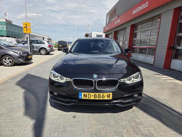 BMW 3-SERIE Touring 318i Centennial Executive