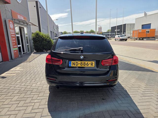 BMW 3-SERIE Touring 318i Centennial Executive