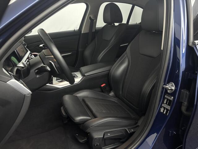 BMW 3-SERIE 320i Executive Edition | Sportline | Sfeerverlichting | Parkeersensoren |