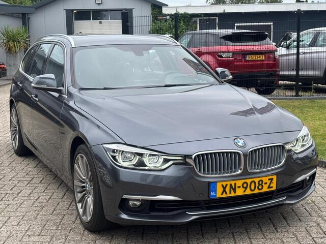 BMW 3-SERIE Touring 318i Luxury Automaat 2019 Leer NL Auto