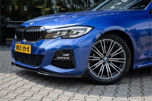 BMW 3-SERIE 320i High Executive M-Sport Shadowline, Keyless entry, Carplay,