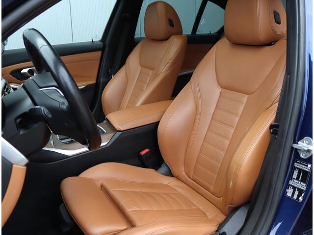 BMW 3-SERIE 320i High Executive Edition | Schuifdak | Leder | Camera | Org. NL
