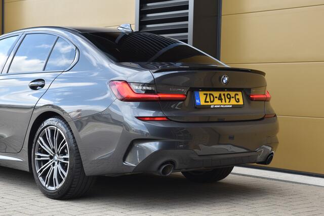 BMW 3-SERIE 330i Executive Edition * M-Sportpakket * Head-up * Sportremmen * A-spoiler *