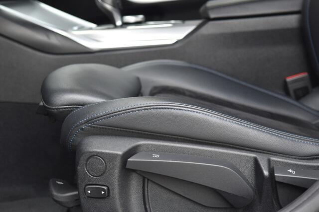 BMW 3-SERIE 330i Executive Edition * M-Sportpakket * Head-up * Sportremmen * A-spoiler *