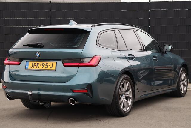 BMW 3-SERIE Touring 320i High Executive Edition | Adap. Cruise | Stoelverwarming | Halfleder | Navigatie | Carplay