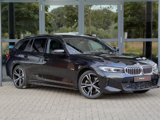 BMW 3-SERIE Touring 320e M-Sport, Pano, Trekhaak, Camera, BTW, HUD, Rijklaar!
