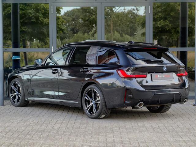 BMW 3-SERIE Touring 320e M-Sport, Pano, Trekhaak, Camera, BTW, HUD, Rijklaar!