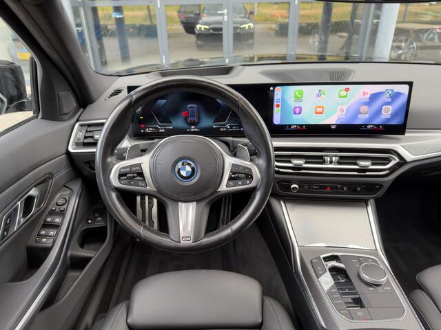 BMW 3-SERIE Touring 320e M-Sport, Pano, Trekhaak, Camera, BTW, HUD, Rijklaar!
